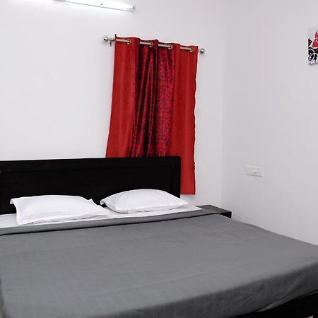 Varsha Enclave Serviced Apartment Maiçor Exterior foto